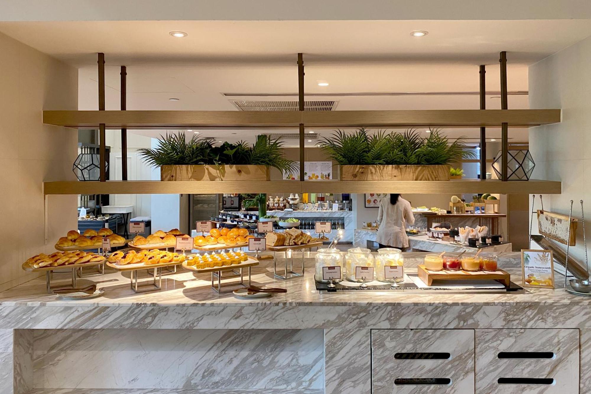 Moevenpick Ploenchit Bdms Отель Бангкок